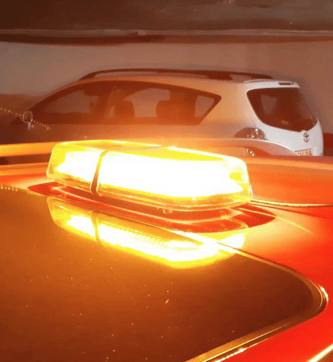 Сигнална лампа 12V подходяща за пътна помощ,камиони,трактори и др. – снимка 6