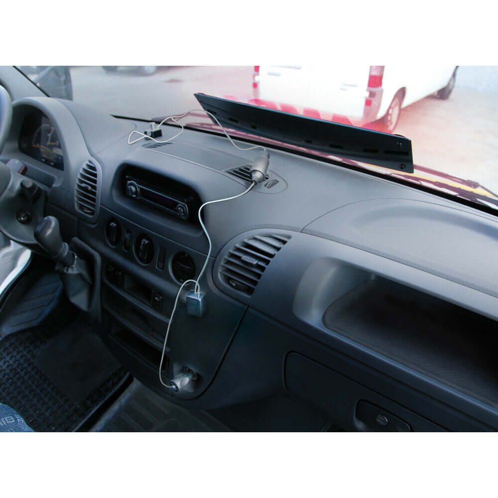 Конвертор на напрежение към запалка 12 / 24V – снимка 2